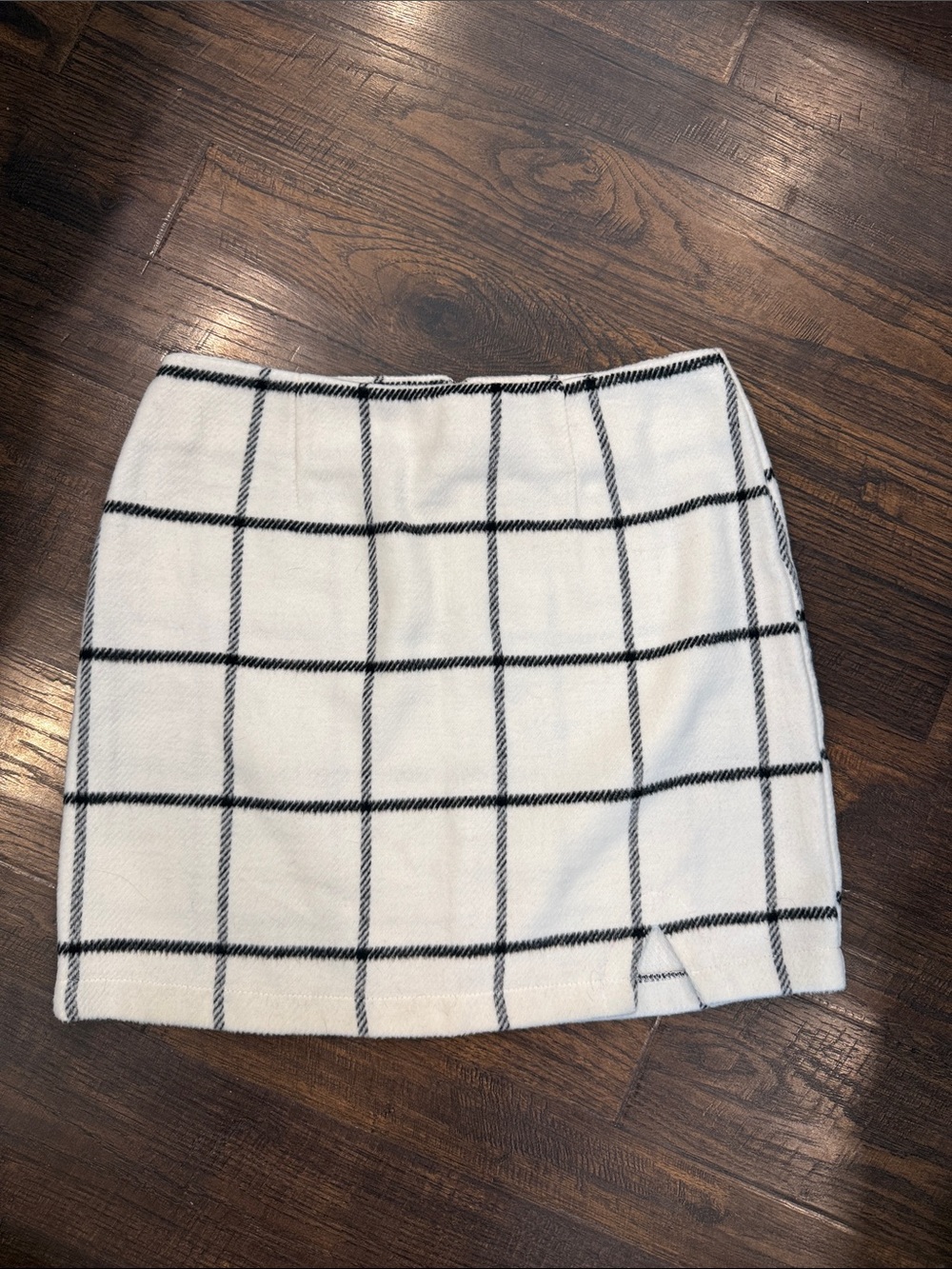 Lulu's White Mini Skirt with Black Windowpane Plaid